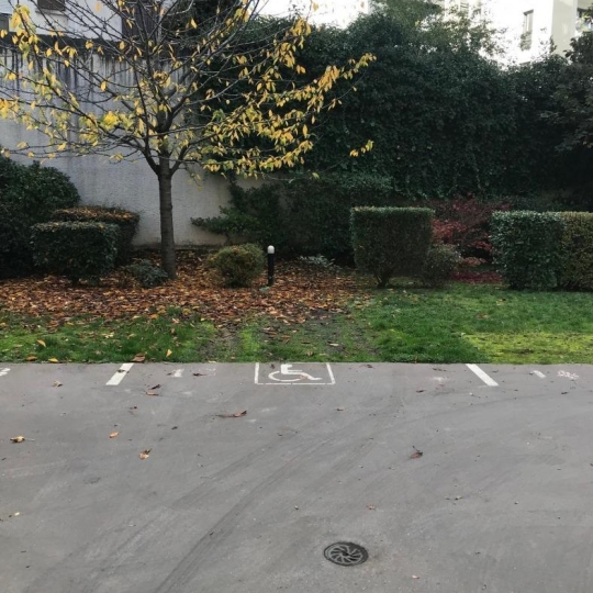  Annonces PUTEAUX : Garage / Parking | ISSY-LES-MOULINEAUX (92130) | 0 m2 | 85 &euro; 