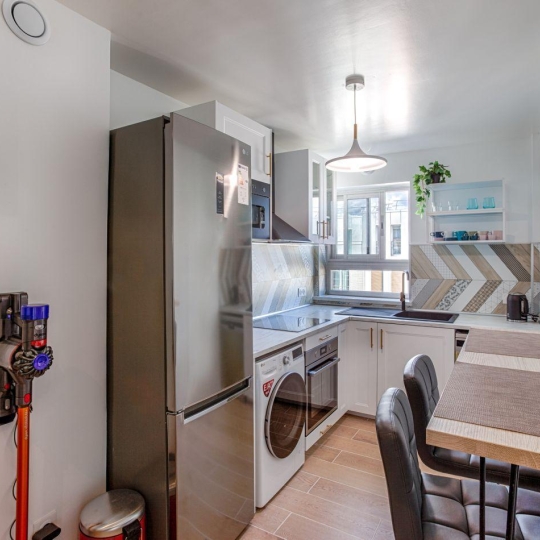  Annonces PUTEAUX : Appartement | VANVES (92170) | 10 m2 | 725 &euro; 