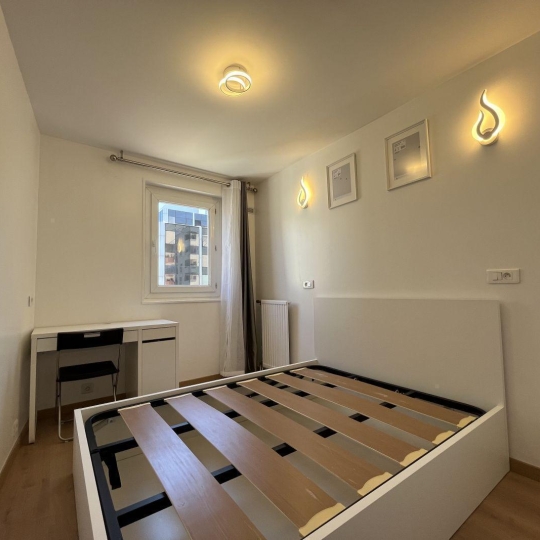  Annonces PUTEAUX : Appartement | SURESNES (92150) | 10 m2 | 750 &euro; 