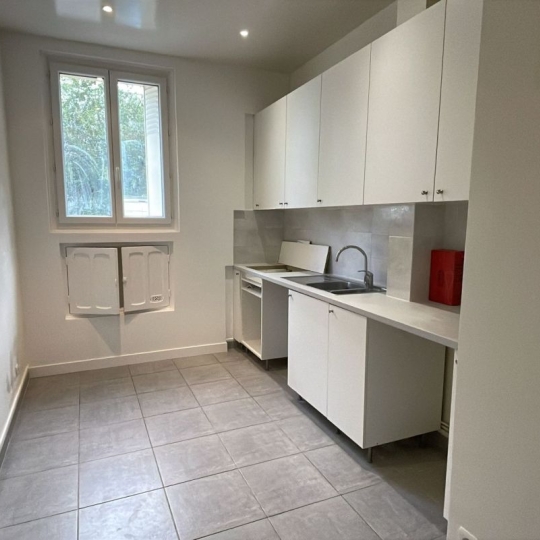  Annonces PUTEAUX : Appartement | LE KREMLIN-BICETRE (94270) | 65 m2 | 1 510 &euro; 