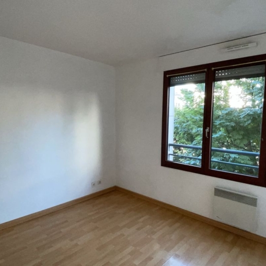  Annonces PUTEAUX : Appartement | CHARENTON-LE-PONT (94220) | 20 m2 | 750 &euro; 