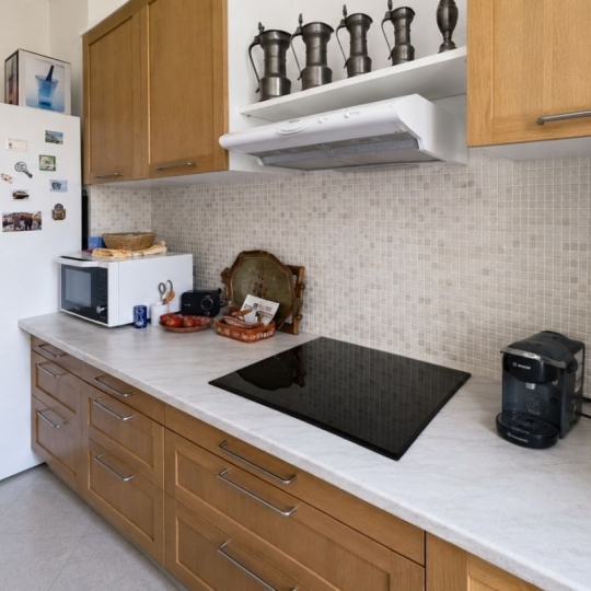 Annonces PUTEAUX : Appartement | PARIS (75015) | 71 m2 | 745 000 &euro; 