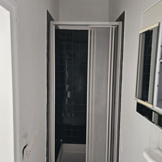  Annonces PUTEAUX : Maison / Villa | BAGNOLET (93170) | 42 m2 | 280 000 &euro; 