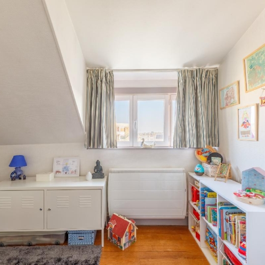  Annonces PUTEAUX : Appartement | LE-CHESNAY-ROCQUENCOURT (78150) | 42 m2 | 265 000 &euro; 