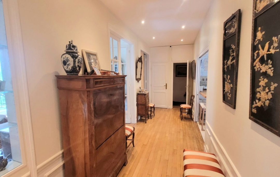 Annonces PUTEAUX : Appartement | PARIS (75016) | 116 m2 | 1 200 000 &euro; 
