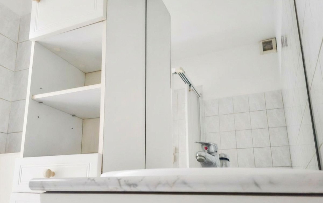 Annonces PUTEAUX : Appartement | PARIS (75020) | 20 m2 | 182 200 &euro; 