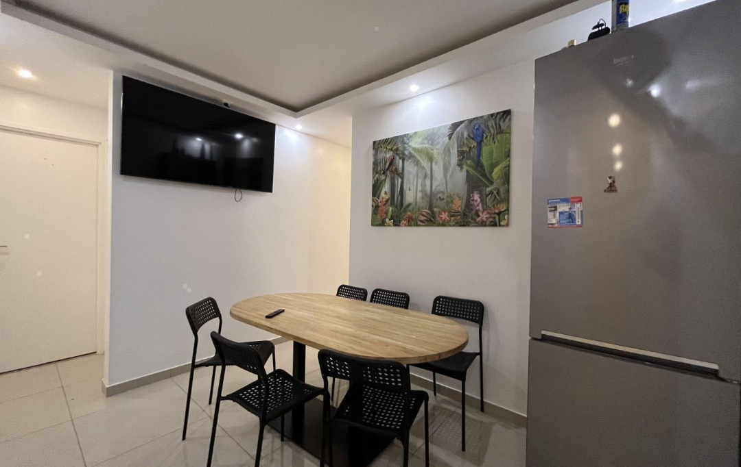 Annonces PUTEAUX : Appartement | COLOMBES (92700) | 10 m2 | 550 &euro; 