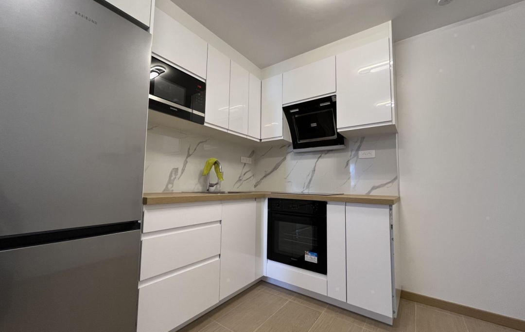 Annonces PUTEAUX : Appartement | SURESNES (92150) | 10 m2 | 750 &euro; 