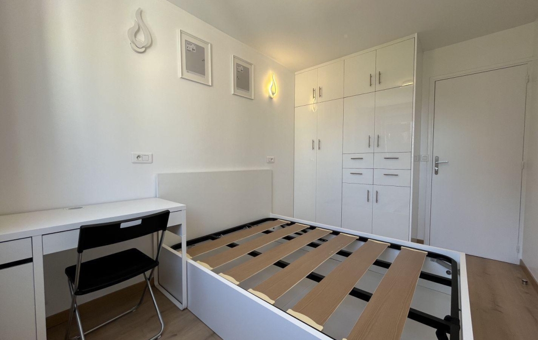 Annonces PUTEAUX : Appartement | SURESNES (92150) | 10 m2 | 750 &euro; 
