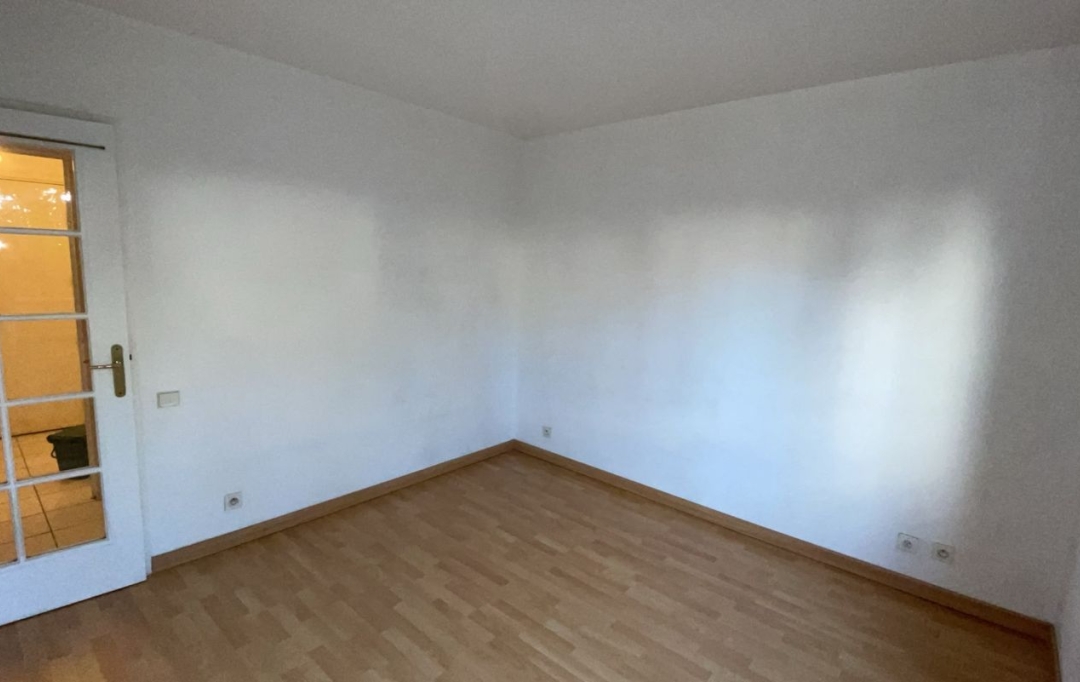 Annonces PUTEAUX : Appartement | CHARENTON-LE-PONT (94220) | 20 m2 | 750 &euro; 