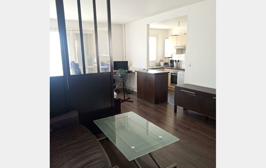 Annonces PUTEAUX : Appartement | CHARENTON-LE-PONT (94220) | 35 m2 | 209 000 &euro; 