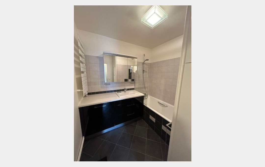 Annonces PUTEAUX : Appartement | PARIS (75014) | 42 m2 | 1 606 &euro; 