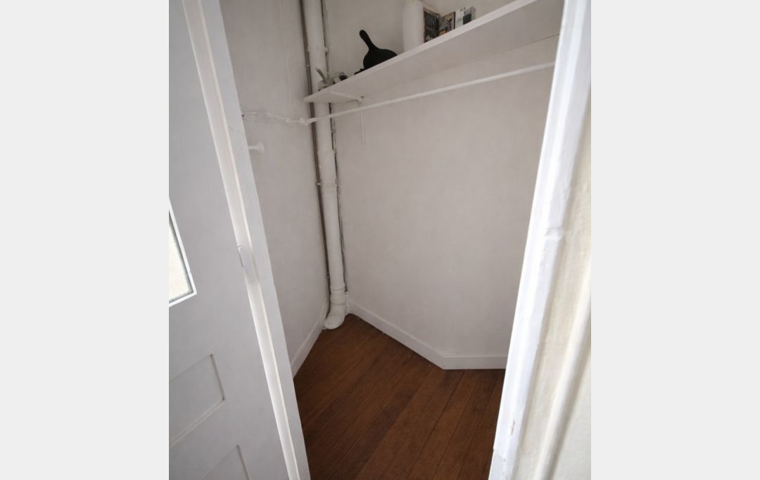 Annonces PUTEAUX : Appartement | PARIS (75015) | 21 m2 | 210 000 &euro; 