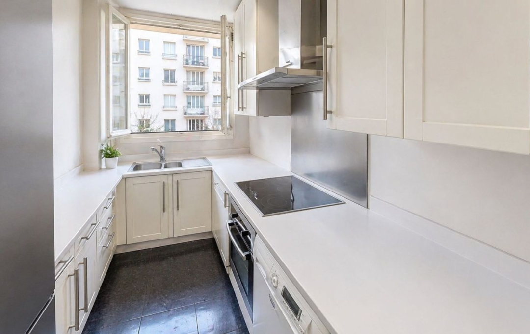 Annonces PUTEAUX : Appartement | PARIS (75016) | 100 m2 | 1 100 000 &euro; 