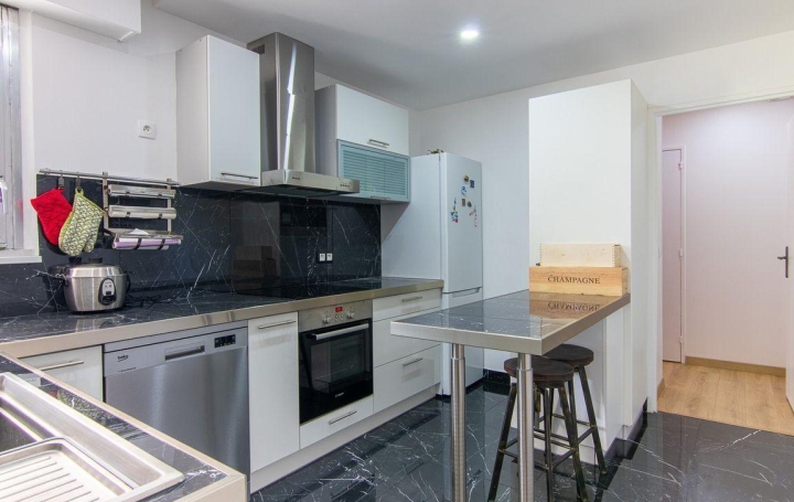 Annonces PUTEAUX : Appartement | COURBEVOIE (92400) | 77 m2 | 400 000 &euro; 